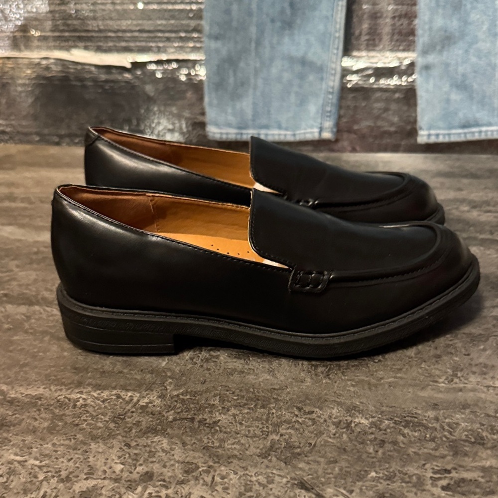 Easy Spirit Men's Black Loafers